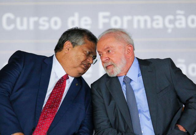 flávio dino conversa com lula