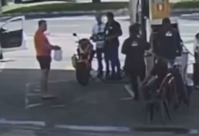 Frentista é agredida por cliente que queria combustível em garrafa