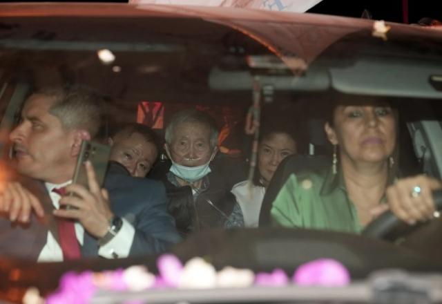 fujimori em carro