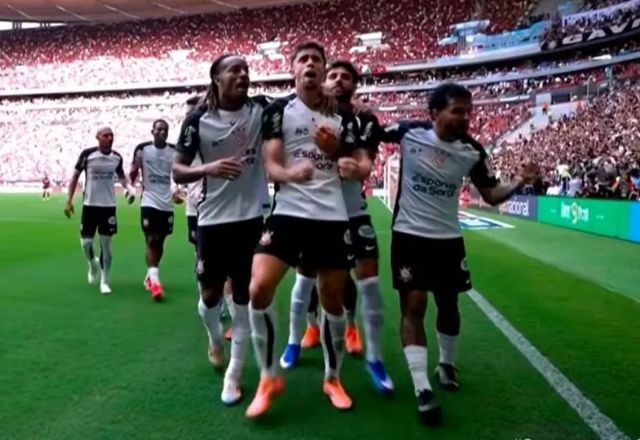 Gabriel Paulista fez o primeiro gol do Corinthians em cima do Flamengo | Reprodução/GETV
