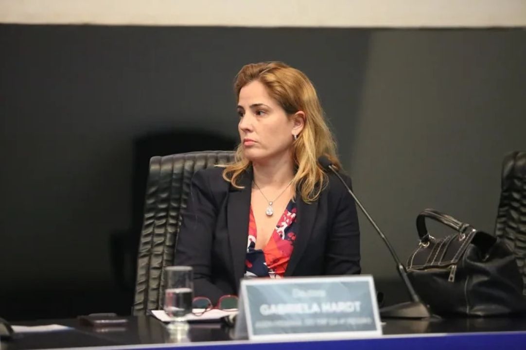 Cnj Afasta Por 2 Anos Juiza Substituta De Moro Na Lava Jato