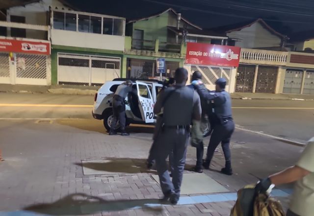 Guarda civil é socorrido pela Polícia Militar | Reprodução