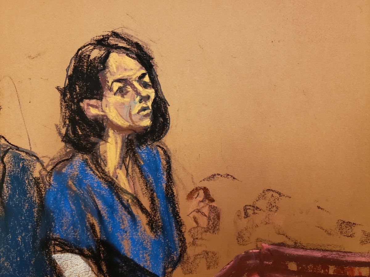 Cúmplice de Jeffrey Epstein, Ghislaine Maxwell foi condenada em tribunal na cidade de Nova York, EUA. | Jane Rosenberg/Reuters