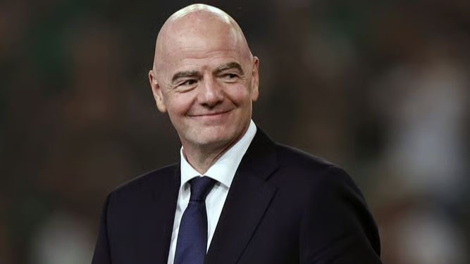 Imagem da notícia: Fifa e Infantino são processados por eliminação do Irã Imagem da notícia: Fifa e Infantino são processados por eliminação do Irã