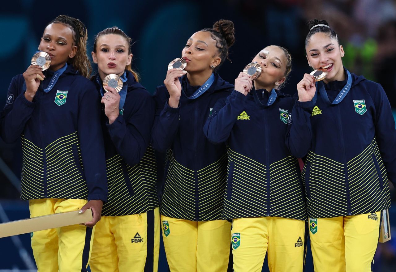 Ginastas que conquistaram o bronze na disputa por equipes são beneficiadas pelo Bolsa Atleta | Miriam Jeske/COB