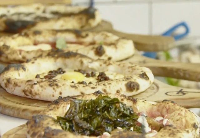 Para comer pizza de graça, cliente falsifica comprovantes e se faz de morta