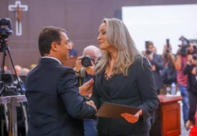 governador de SC Carlos Moises e a vice Daniela reinehr