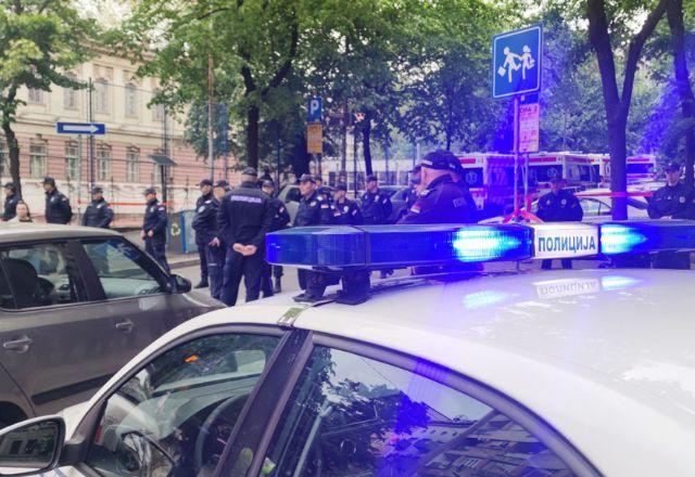 Acredita-se que jovem tenha usado arma do pai para fazer ataque | Divulgação/governo da Sérvia
