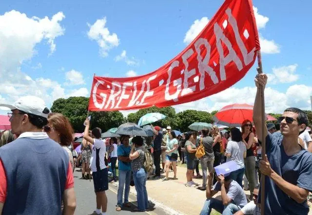 Ao todo, foram 451 paralisações nos primeiros seis meses do ano | Agência Brasil