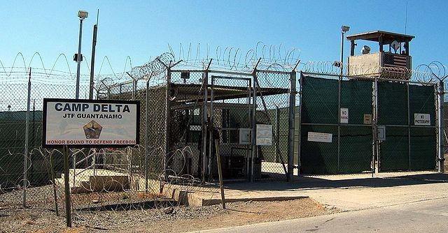 Trump diz que vai enviar "piores criminosos estrangeiros" para Guantánamo