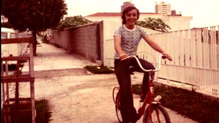 Gugu foi office-boy na adolescência. Veja trajetória em nova série documental. | Divulgação/SBT