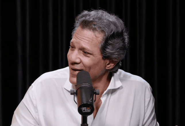 O ministro Fernando Haddad em entrevista ao Flow News | Reprodução/YouTube