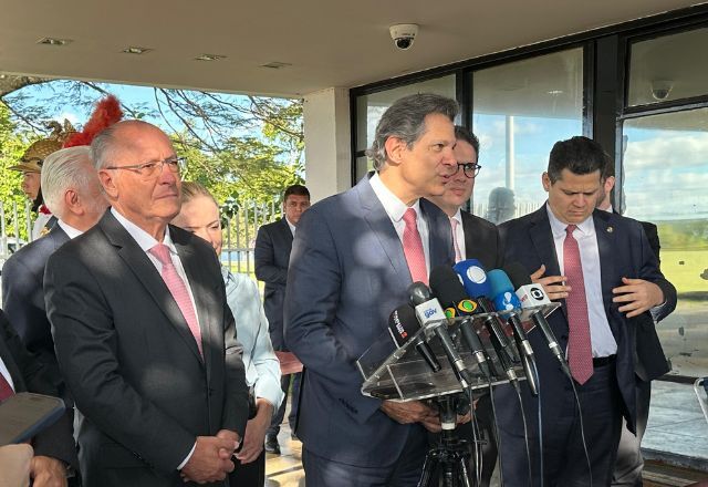 Ministro da Fazenda falou sobre as medidas do IOF nesta terça-feira (3) na presença dos presidentes do Senado, Davi Alcolumbre (União-AP), e da Câmara, Hugo Motta (Republicanos-PB) | Harianne Bittencourt/SBT