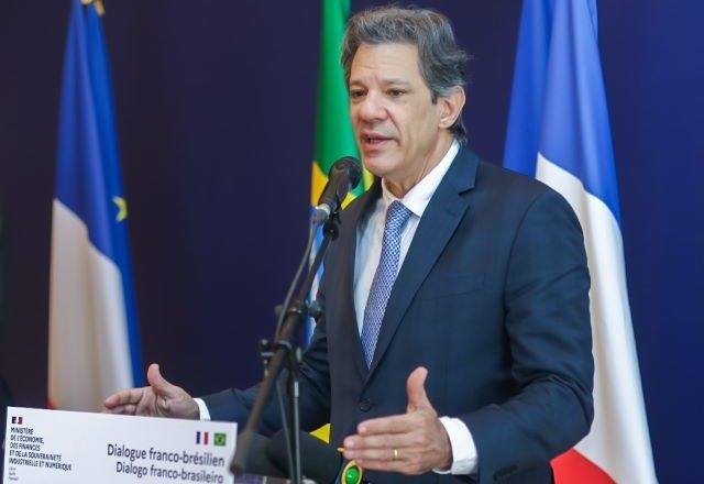 "O TFFF remunerará os países que mantêm suas florestas em pé, contribuindo para a redução da pobreza e promovendo o desenvolvimento econômico nas nações florestais", disse Haddad na França | Divulgação/Ministério da Fazenda
