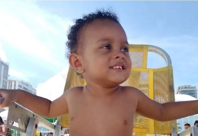 Menino de 2 anos morre após ser agredido pelo padrasto no Rio de Janeiro
