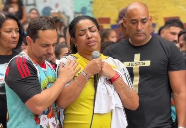 Mônica Guimarães Mendes, mãe de Herus, deu depoimento emocionado sobre a morte do filho | Reprodução/Redes sociais