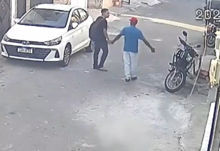 Homens se matam com a mesma arma; dívida de drogas teria motivado crime