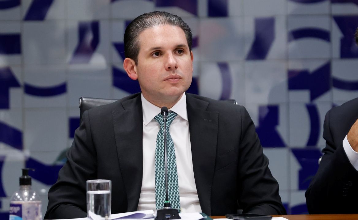 Motta: PLP dos combustíveis incluirá minerais críticos Motta: PLP dos combustíveis incluirá minerais críticos
