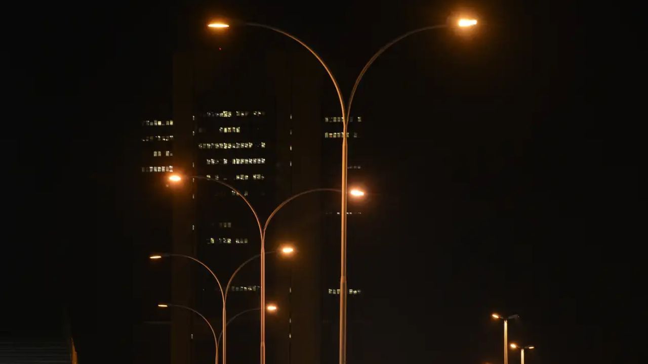 Documentos revelam racha por contrato de iluminação em SP Documentos revelam racha por contrato de iluminação em SP