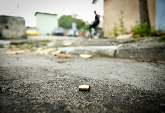 Violência urbana: Balas perdidas preocupam moradores | Foto: Reprodução