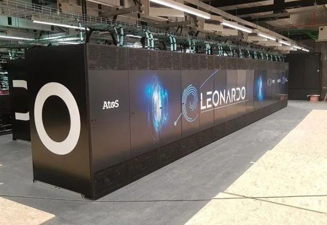 imagem do supercomputador Leonardo, na italia