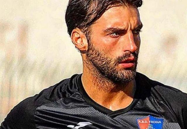 imagem mostra jogador Giovanni Padovani