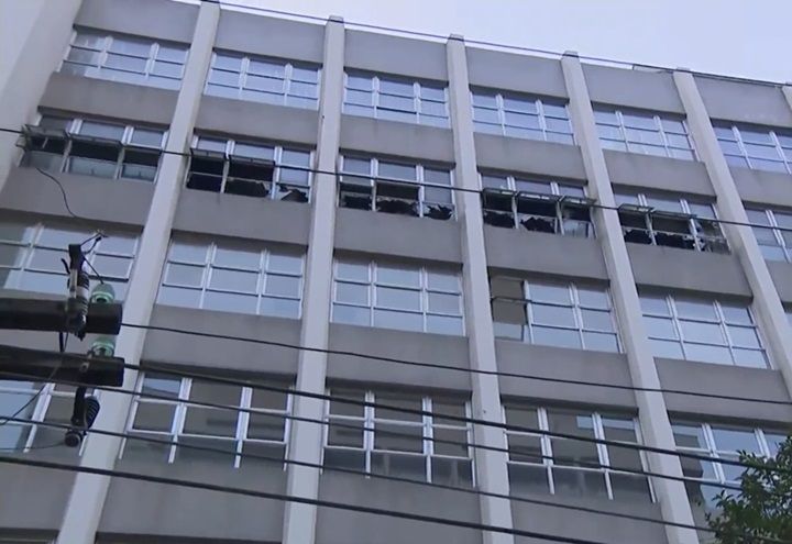 Velas podem ter causado incêndio que matou homem em SP