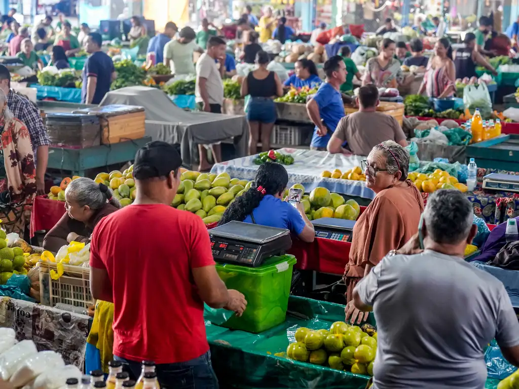 BC corta previsão para consumo das famílias em 2026 BC corta previsão para consumo das famílias em 2026