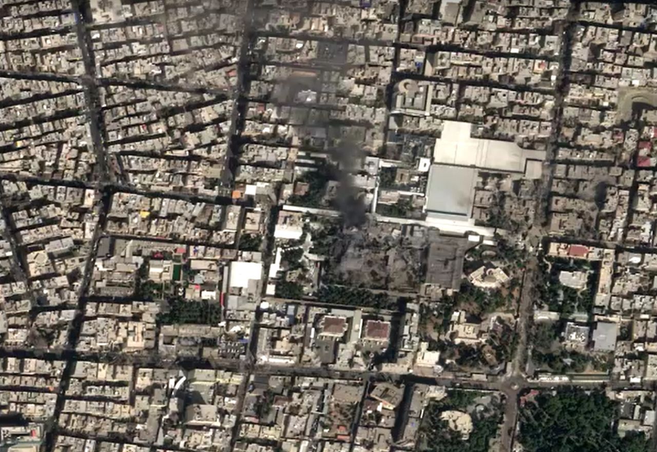 Complexo de Ali Khamenei, em Teerã, teria sido atingido em ataque | Reprodução/Reuters