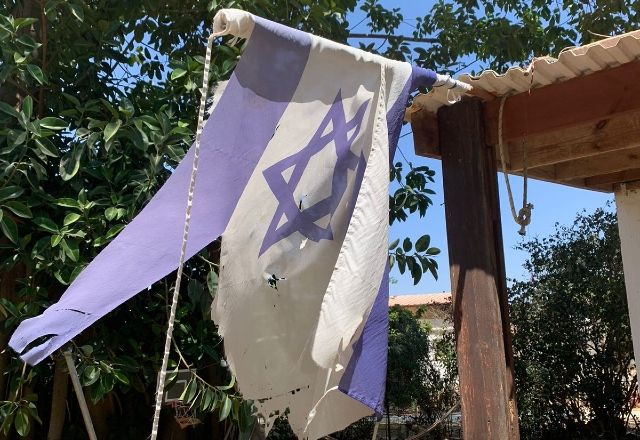 Simbolismo e memória: do kibutz à festa rave Simbolismo e memória: do kibutz à festa rave