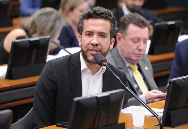 STF julgamento ação de Bolsonaro contra Janones