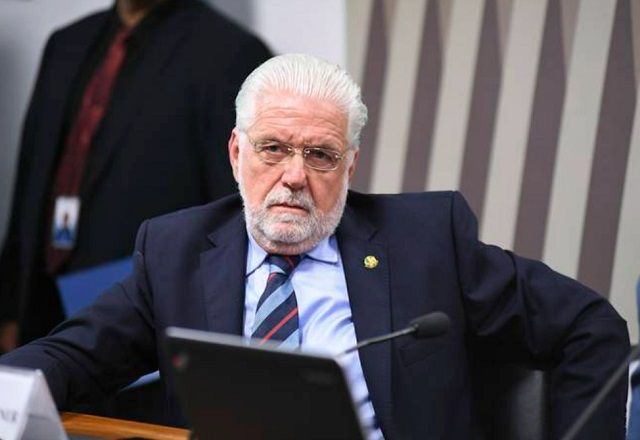 Jaques Wagner é o líder do governo no Senado e relator do Projeto de Lei sobre a reoneração gradual da folha de pagamento de empresas de 17 setores da economia a partir de 2025 | Jefferson Rudy/Agência Senado