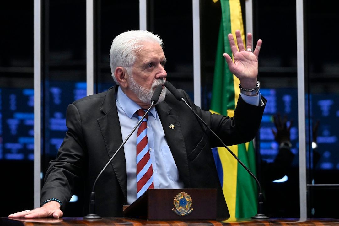 Jaques Wagner deixa liderança do governo Lula no Senado