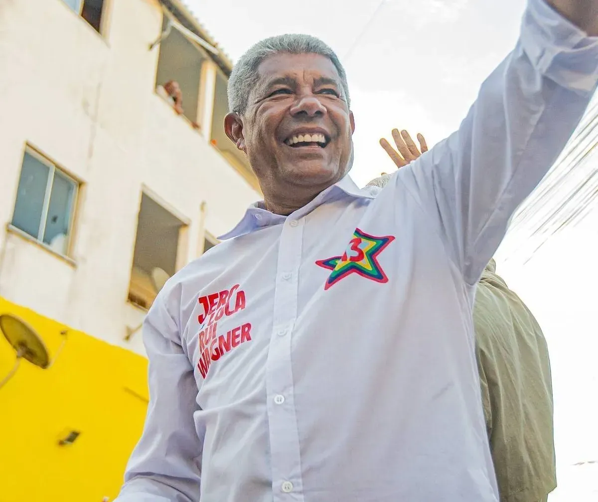 Jerônimo é reeleito governador da Bahia no 1º turno