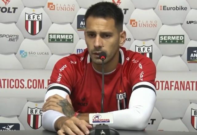jogador Lucas Delgado