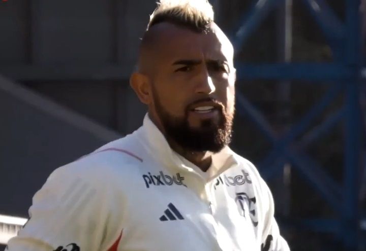 Jogador Vidal, ex-Flamengo, é acusado de agressão sexual 