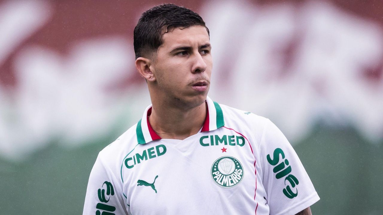 Palmeiras afasta atleta do sub-20 após ex denunciar agressão Palmeiras afasta atleta do sub-20 após ex denunciar agressão