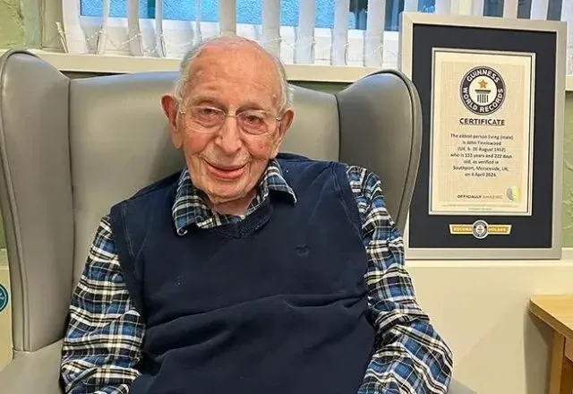 Morre o homem mais velho do mundo aos 112 anos, na Inglaterra Morre o homem mais velho do mundo aos 112 anos, na Inglaterra
