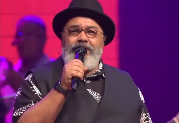 Jorge Aragão é internado para tratar inflamação na vesícula e cancela show no Rio 