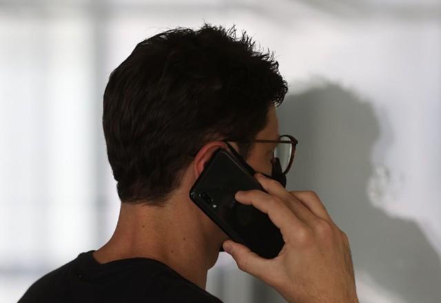 ligação de telefone