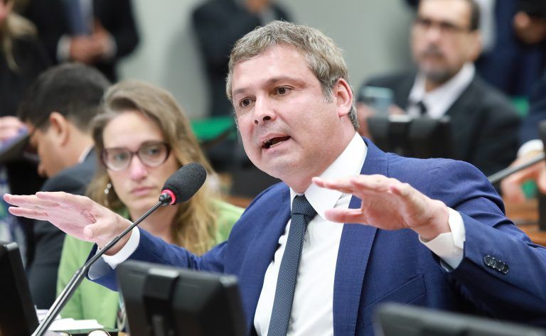 O deputado Lindbergh Farias em debate na Câmara (Mario Agra / Câmara dos Deputados)
