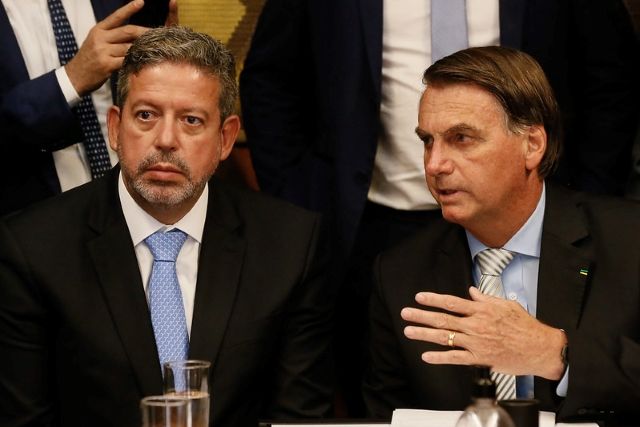 Lira e Bolsonaro durante reunião em 2021 (Isac Nóbrega/PR)