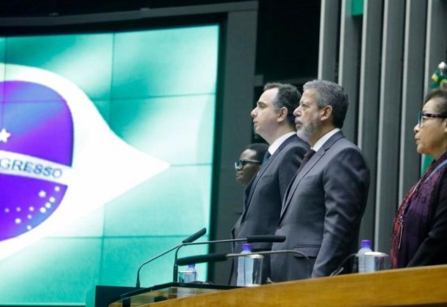 "Caminhamos para modelo de tributação mais simplificado e justo", diz Lira sobre reforma tributária "Caminhamos para modelo de tributação mais simplificado e justo", diz Lira sobre reforma tributária