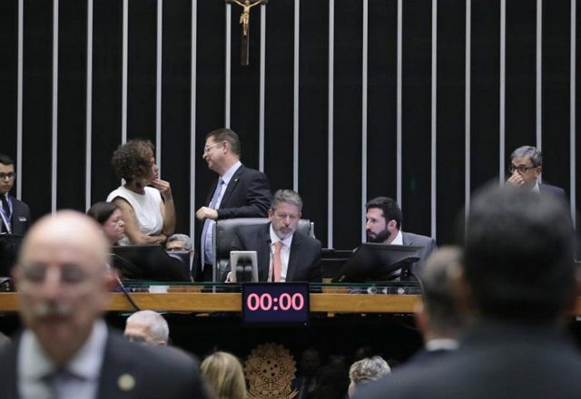 No início de abril, presidente da Câmara disse que perder tempo com a discussão do Projeto de Lei das Fake News, que não iria adiante, seria muito pior do que criar um grupo de trabalho para discutir um novo texto | Zeca Ribeiro/Câmara dos Deputados