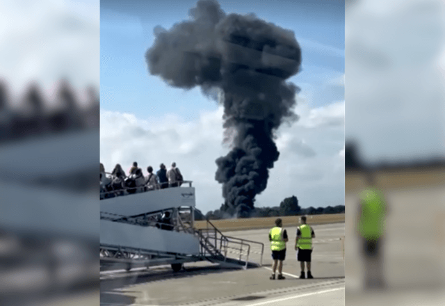 Avião de pequeno porte cai em Londres e mata quatro pessoas Avião de pequeno porte cai em Londres e mata quatro pessoas