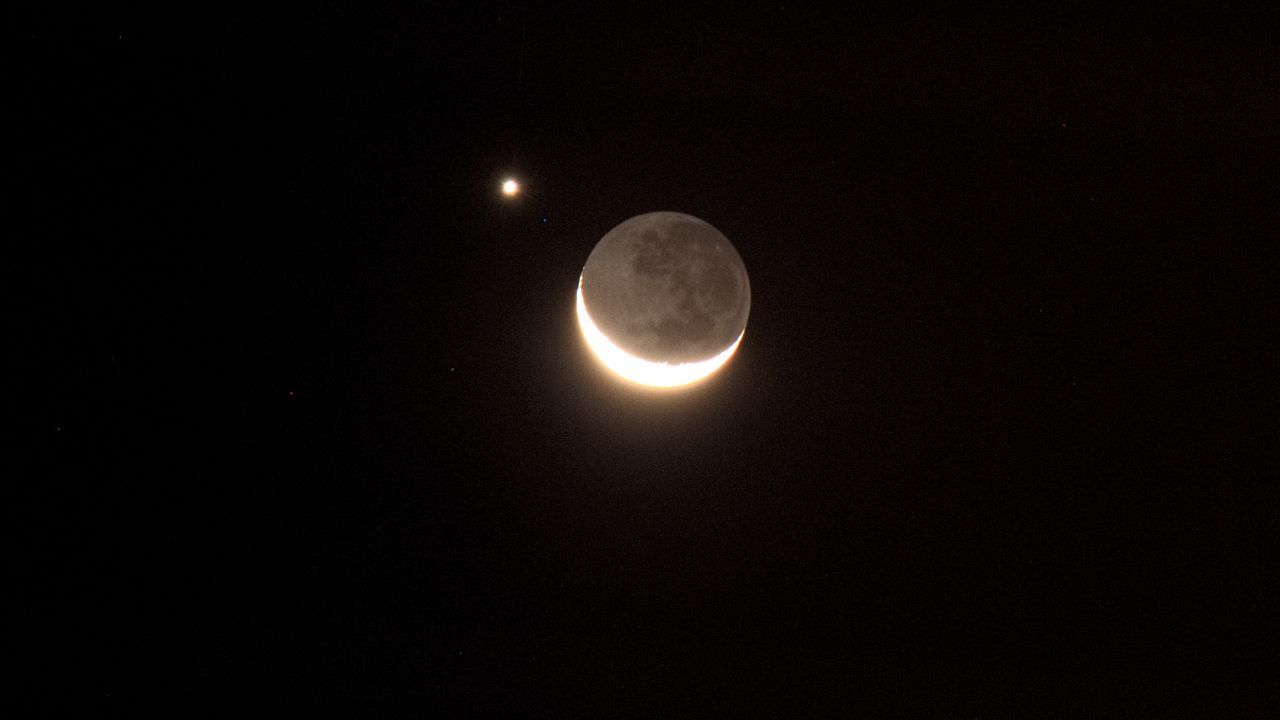 Lua e Vênus apareceram lado a lado no céu | Reprodução Renzo Dias/ Observatório Didático de Astronomia da Unesp