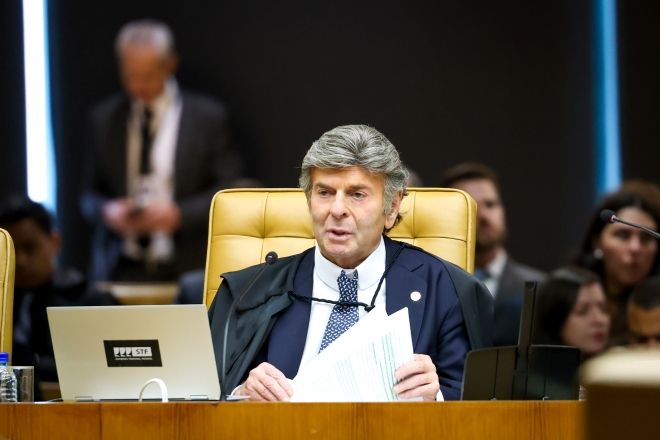 Fux vota contra mudança na Lei da Ficha Limpa Fux vota contra mudança na Lei da Ficha Limpa