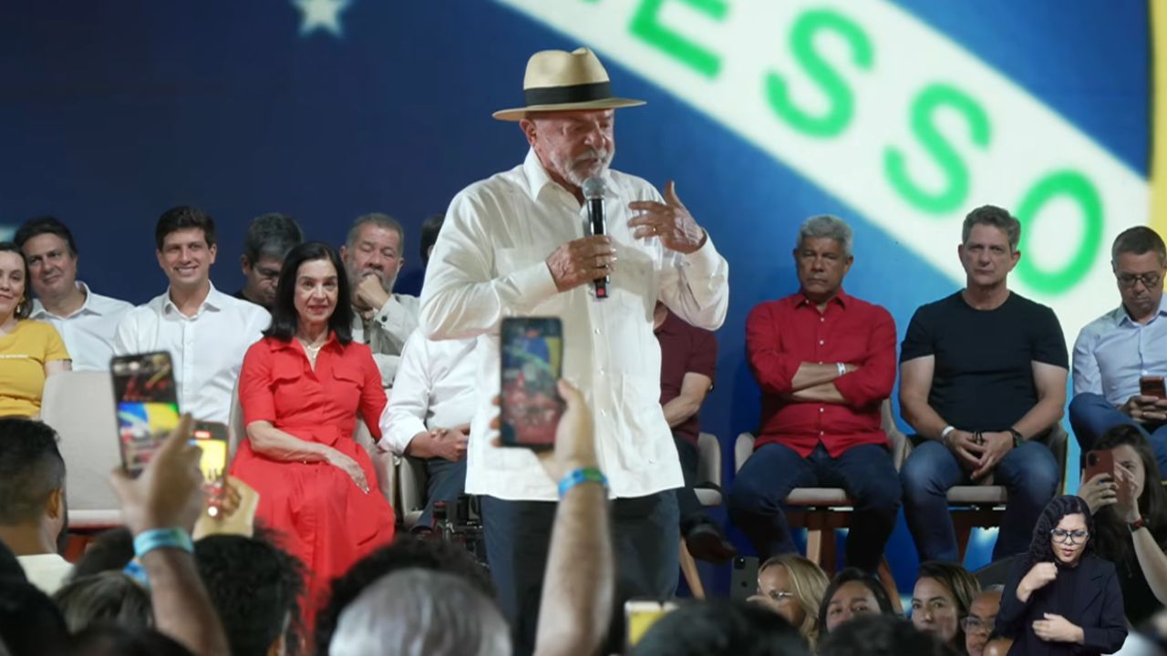 Lula (PT) durante convenção do partido neste domingo (2) | Reprodução
