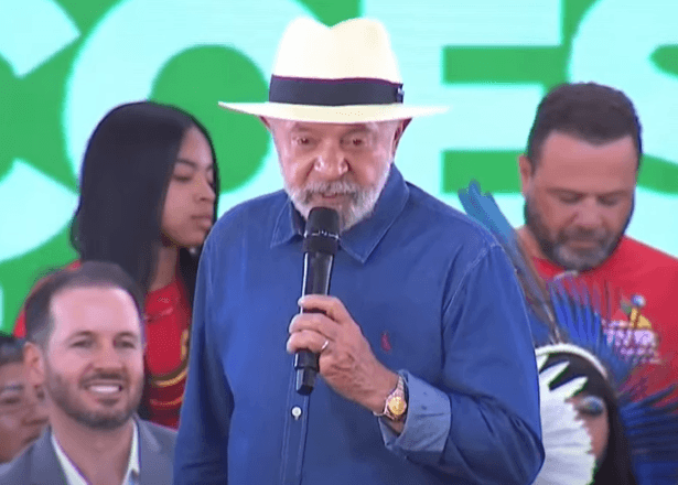 O presidente Lula durante cerimônia no Vale do Jequitinhonha, em Minas Gerais | Reprodução/YouTube @canalgov