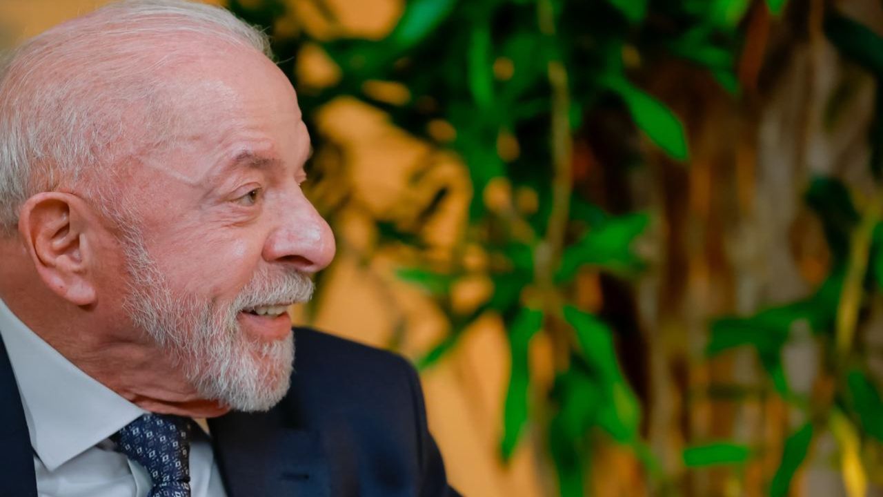Transporte gratuito será financiado com emendas, diz Lula